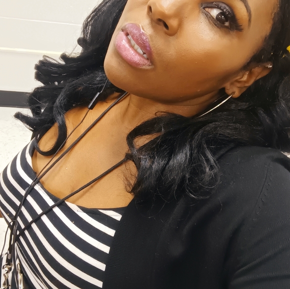 Black & White 🦓 - Picture 2 of 2